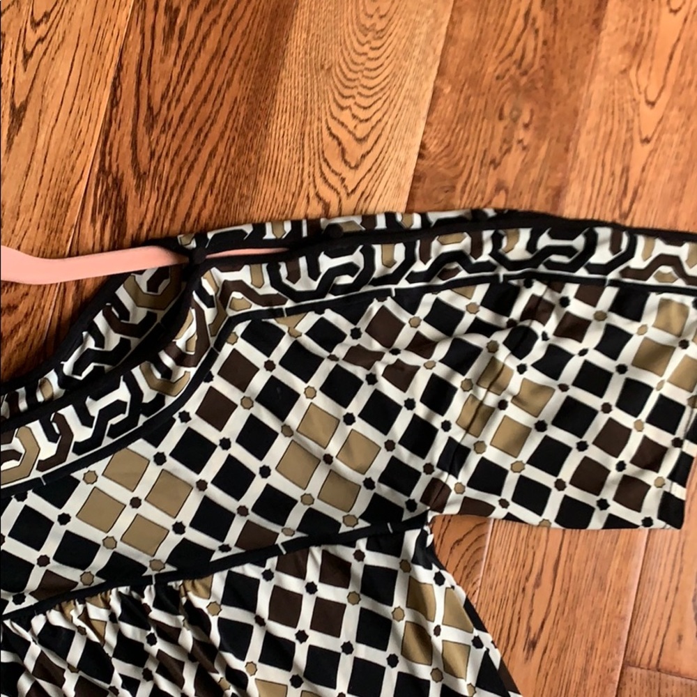Dress - Picture 4 of 4